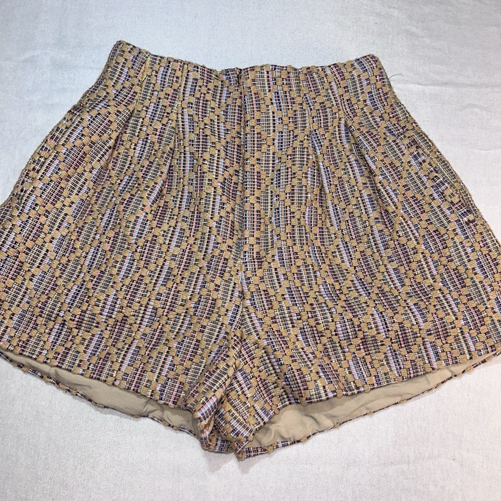 Cocobene Woven Women's‎ Pleated Shorts Zipper Size M